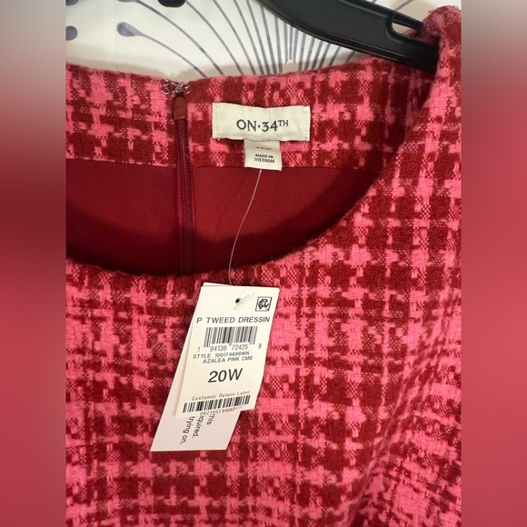 Stylish Pink Midi Tweed Dress - Picture 2 of 2